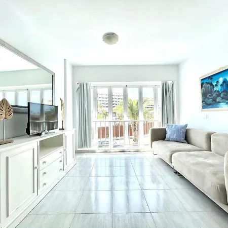 Apartamento De Un Dormitorio, En Playa Paraiso * Playa Paraiso
