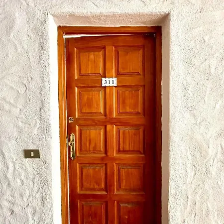 Apartamento De Un Dormitorio, En Playa Paraiso * Playa Paraiso