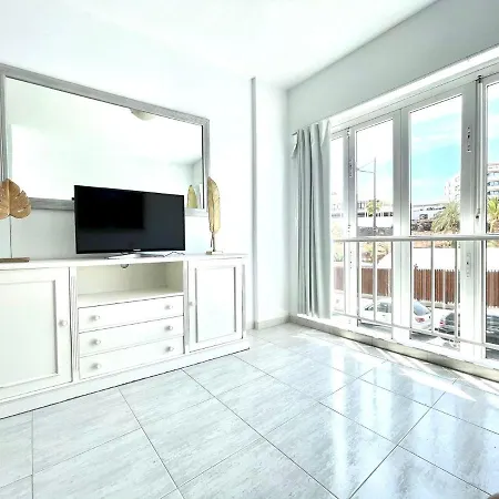 Apartamento De Un Dormitorio, En Playa Paraiso